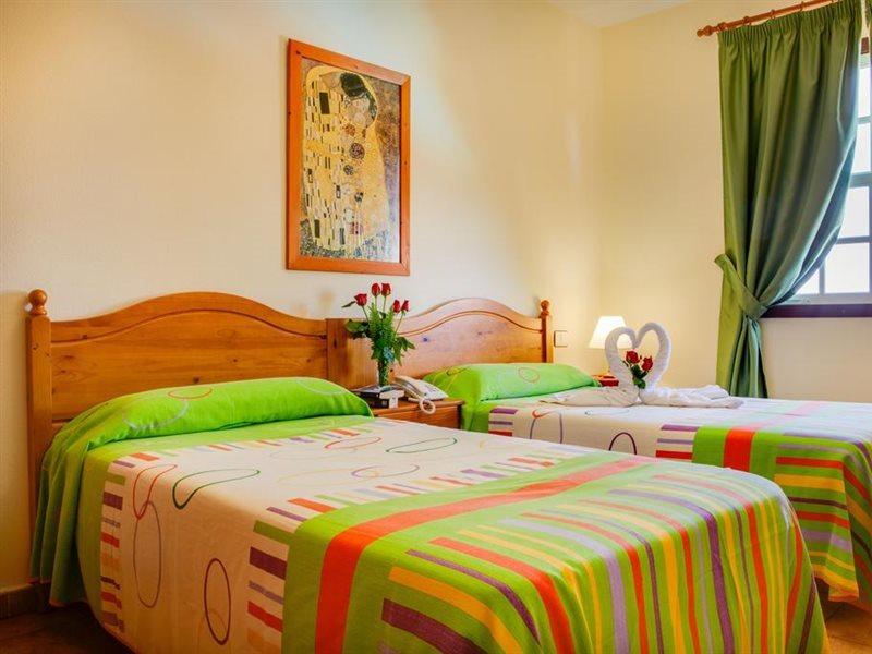 Apartamentos Oasis San Antonio Los Cancajos Luaran gambar